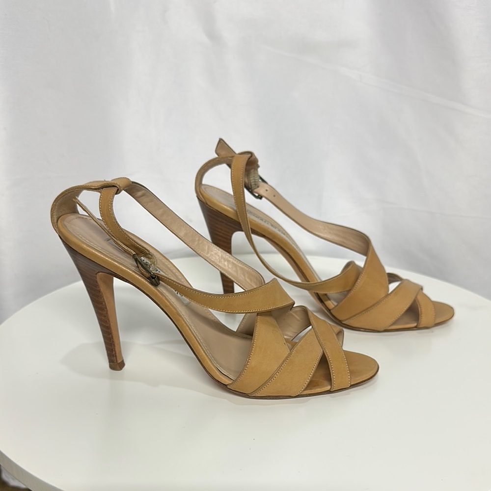 Manolo Blahnik Tan Heels